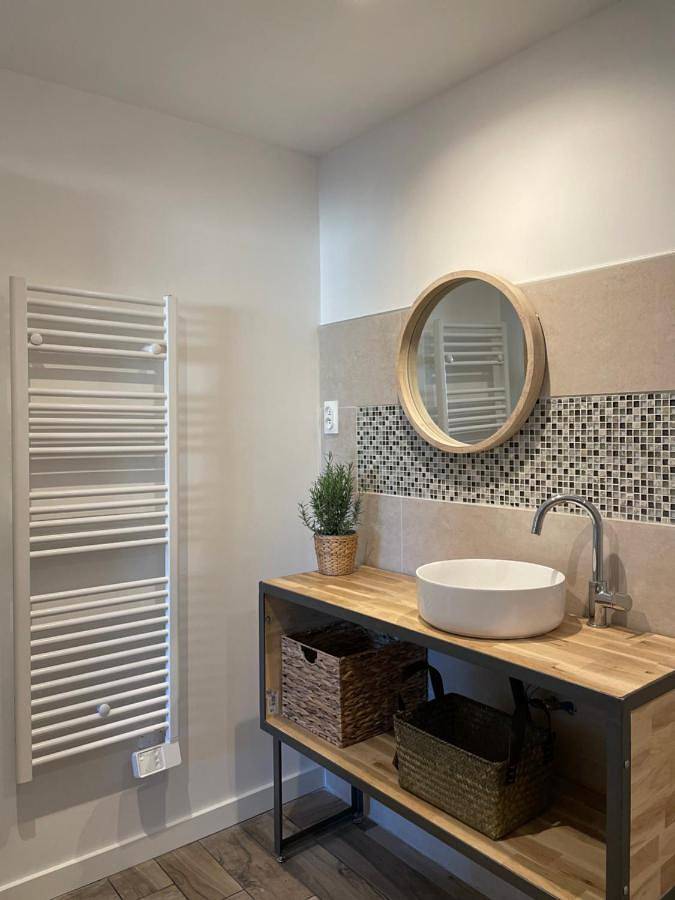Superior Double or Twin Room with Terrace in Courcelles-sur-Seine, Région de Les Andelys