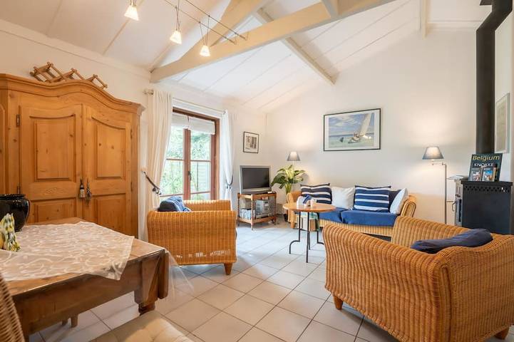 Bungalow voor 5 personen, met zwembad en tuin aan de Belgische Kust