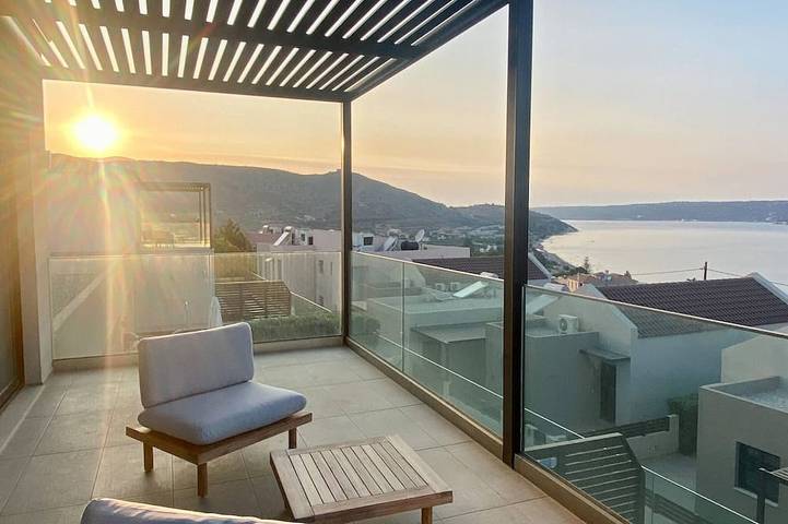 Maison de vacances pour 4 personnes, avec jardin et balcon dans Kalyves