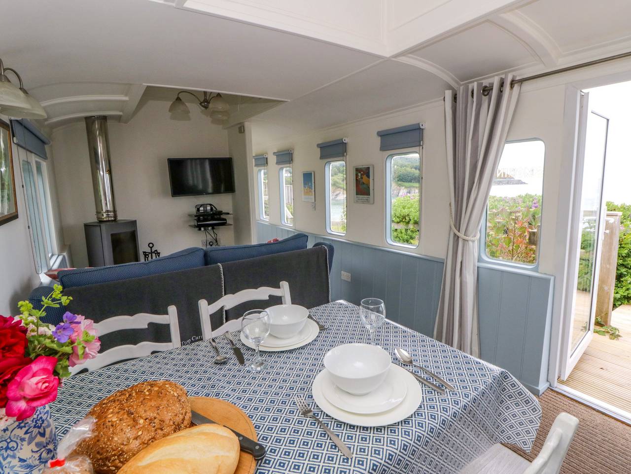 Clifftop Carriage in Aberporth, Cardigan Bay