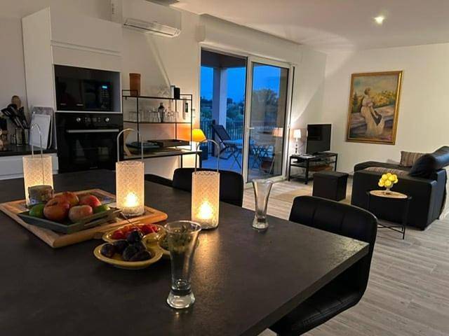 Maison de vacances pour 6 personnes, avec jardin ainsi que piscine et terrasse, animaux acceptés