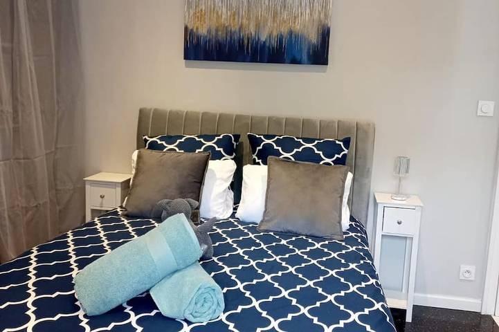 Appartement entier, Vue magique exceptionnelle : 2 pièces sur le port de St-Goustan in Auray, Côte des Mégalithes