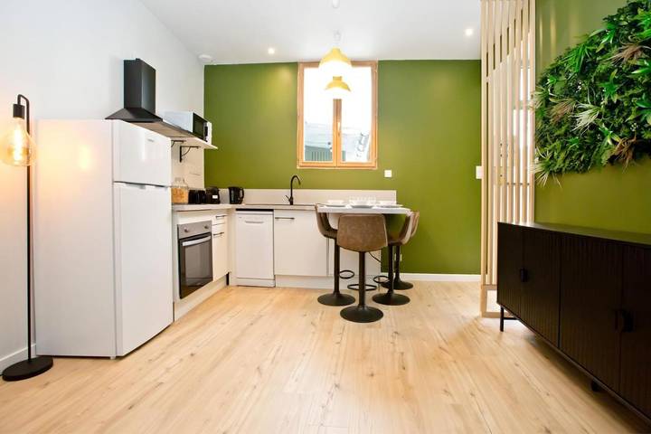 Gîte pour 4 personnes, avec jacuzzi ainsi que piscine et terrasse à Tarbes - 4