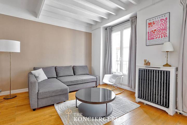 Appartement entier, Appartement de vacances pour 5 personnes in Tour Eiffel, Paris