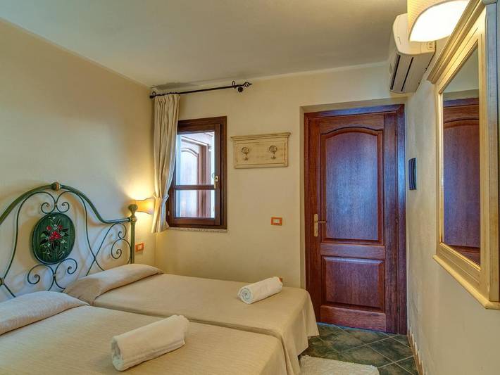 Chambre d’hôte pour 4 personnes, avec balcon et vue à Cala Gonone - 2