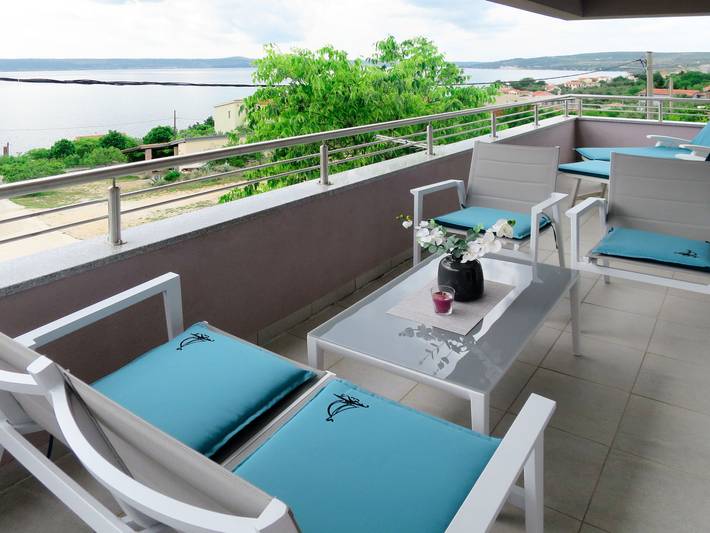 Ferienhaus für 5 Personen, mit Terrasse und Garten in Maslenica