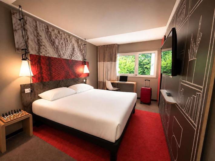 Hôtel pour 2 personnes, avec Terrasse à Hérouville-Saint-Clair
