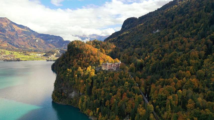Hotel für 2 Personen, mit Terrasse und Garten sowie Pool und Sauna in Brienz