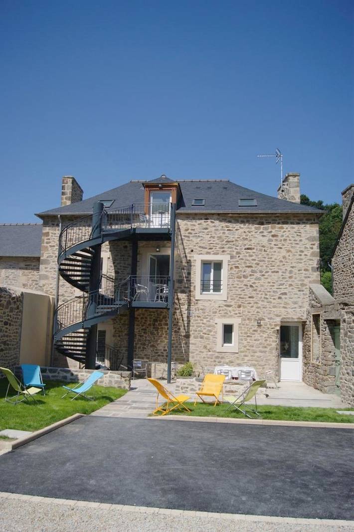 Gîte pour 6 personnes, avec jardin et vue à Lanvallay - 4
