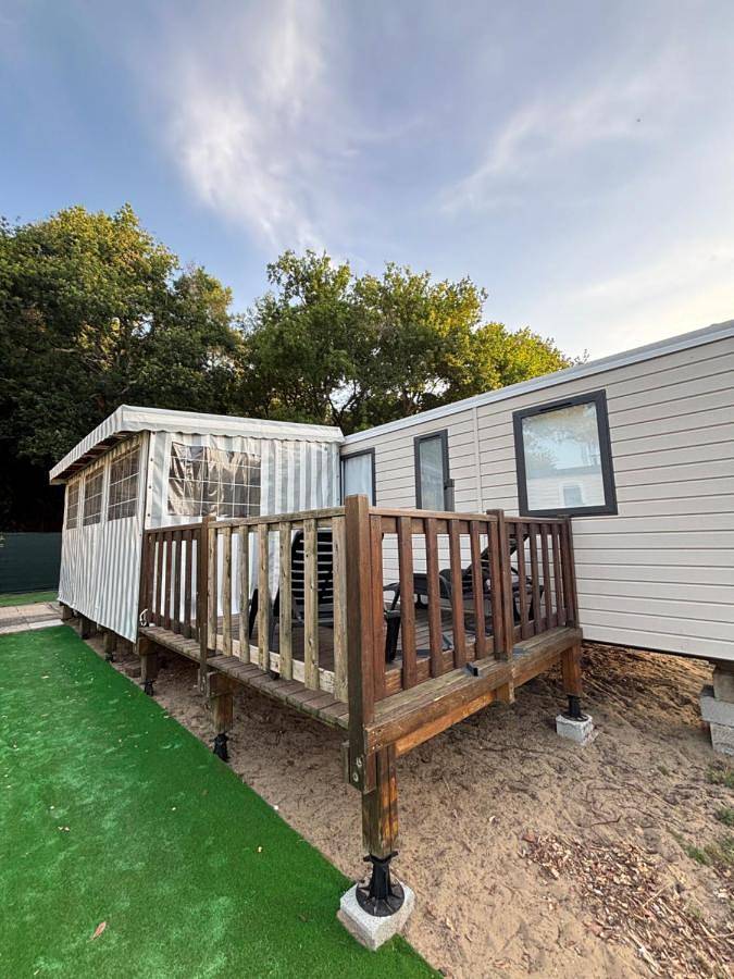 Camping pour 6 personnes, avec terrasse