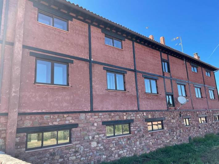 Casa de vacaciones para 26 personas, con terraza y vistas, Se admiten mascotas en Tierras del Burgo - 3