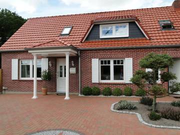 Ferienhaus für 4 Personen, mit Garten in Upgant-Schott