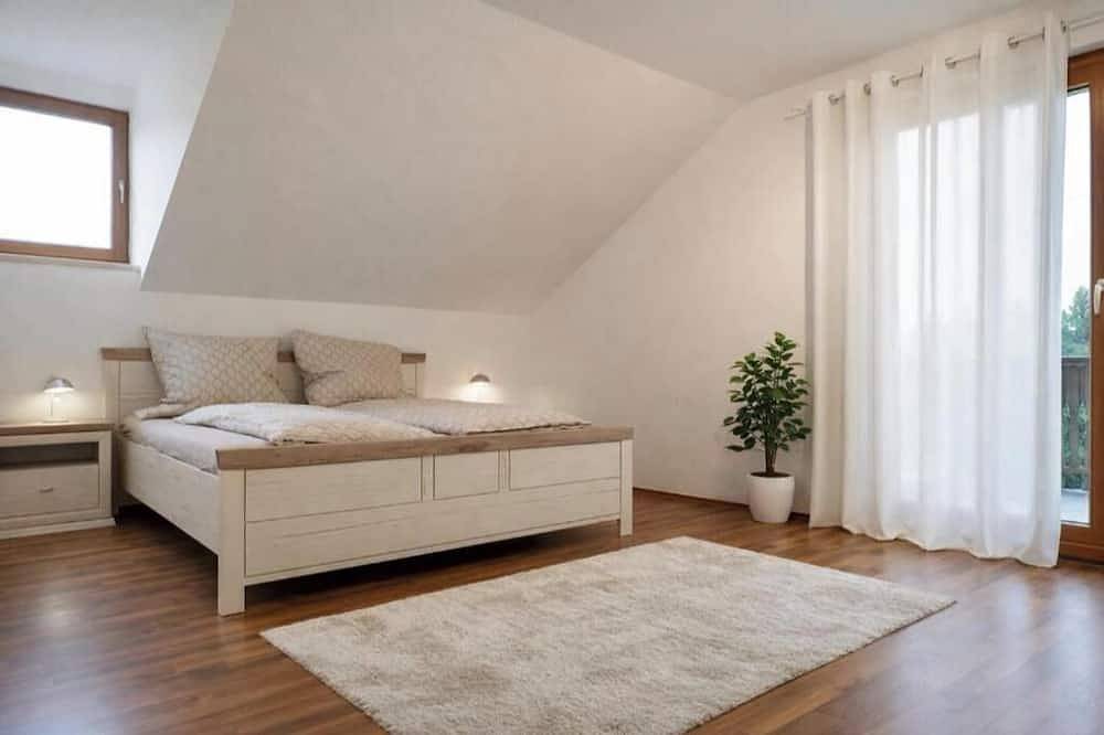 Ganze Wohnung, Ferienhaus 147 – Geräumiges Zuhause mit Gartenblick und Terrasse in Sekull in Techelsberg am Wörther See, Klagenfurt-Land