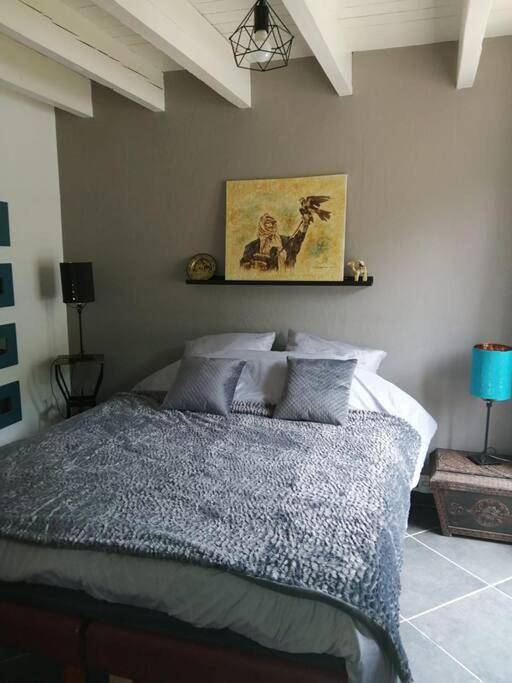 Jolie maison en pierre proche centre-ville in La Glacerie, Cherbourg-en-Cotentin