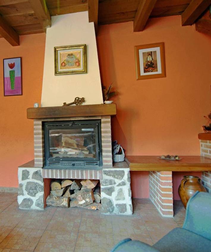 Casa de vacaciones para 8 personas, con piscina y terraza además de jardín y vistas, Se admiten mascotas en Comarca de Segovia - 2