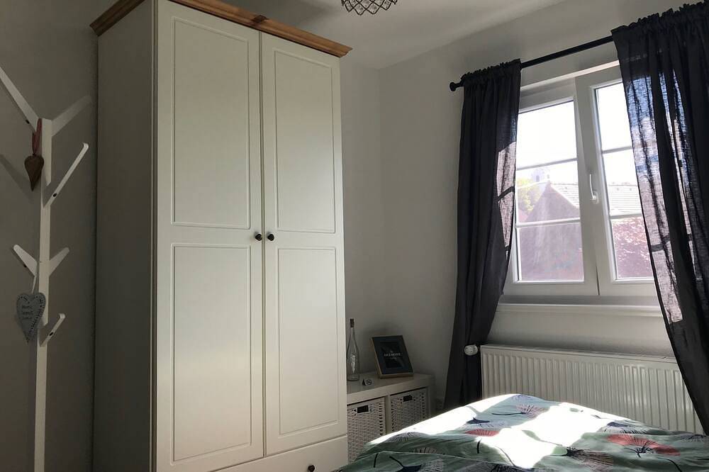 Ganze Wohnung, Liebevoll eingerichtete Ferienwohnung im Herzen vom Haltingen, 15 min bis Basel in Weil am Rhein, Südschwarzwald