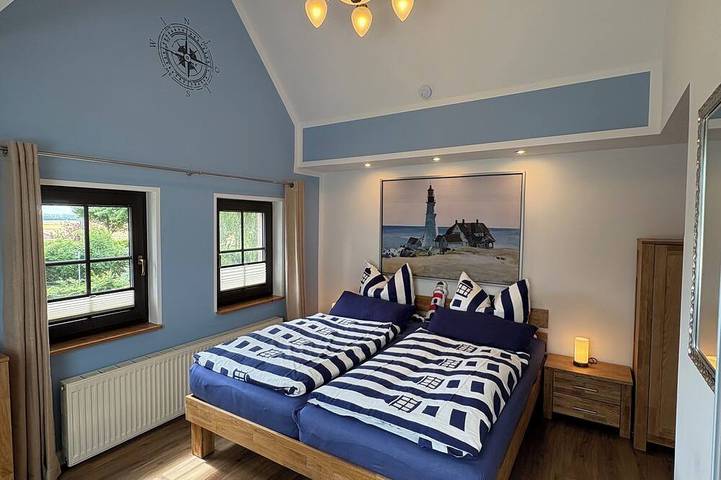 Ferienwohnung für 4 Personen, mit Sauna und Garten in Sundhagen - 2