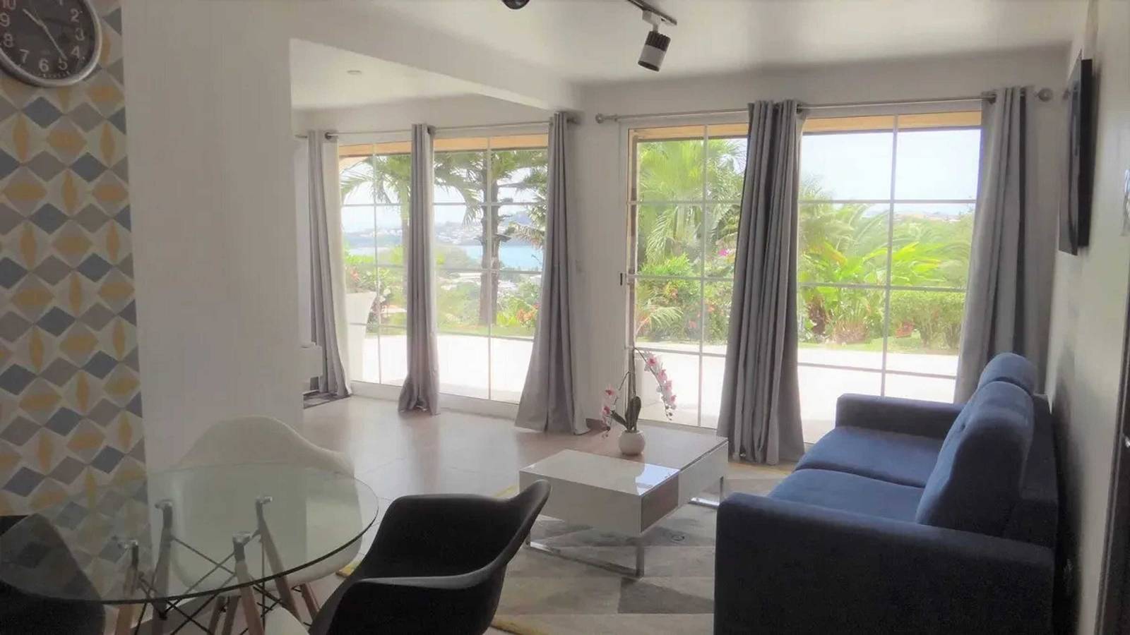 Maison avec vue sur la mer à La Trinité, piscine partagée in La Trinité, Martinique