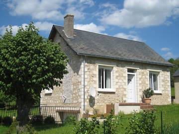 Gîte pour 2 personnes, avec terrasse et jardin dans Coteaux sur Loire