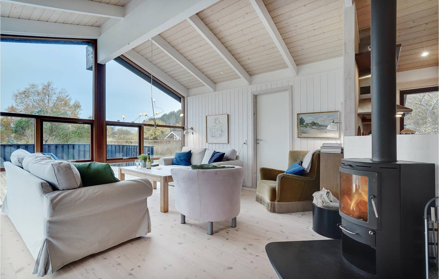 Holiday home for 6 people with hot tub in Rågeleje, Kattegat Coast