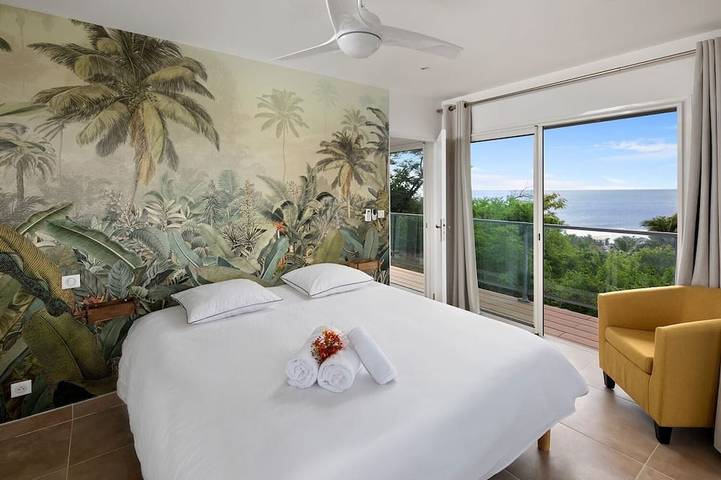 *Villa Cormorans* – mit Pool und Meerblick in Saint-Gilles les Bains, Saint-Paul