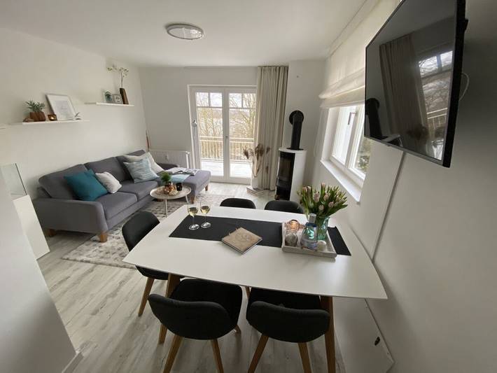Ferienwohnung für 5 Personen, mit Balkon und Sauna sowie Seeblick und Ausblick in Lietzow