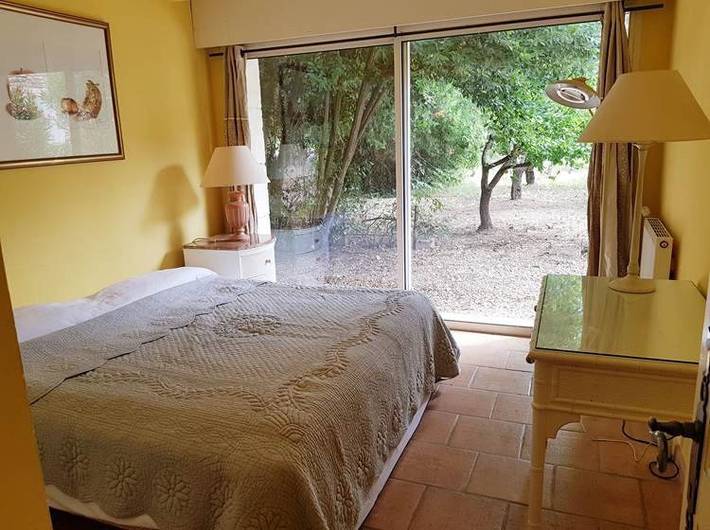 Chambre d’hôte pour 2 personnes, avec piscine ainsi que jardin et vue à Saint-Rémy-de-Provence - 2
