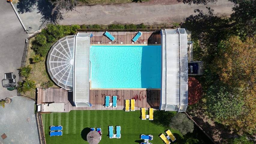 Location de vacances pour 4 personnes, avec jardin ainsi que piscine et jacuzzi à Dolus-d'Oléron