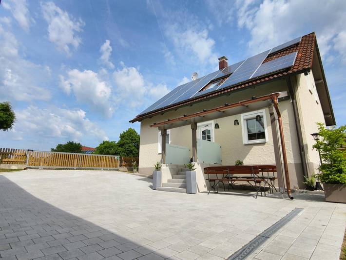 Ferienwohnung für 6 Personen, mit Balkon und Balkon/Terrasse sowie Terrasse