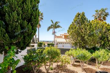 Villa With Pool for 8 People in Albufeira, Faro District, Photo 4
