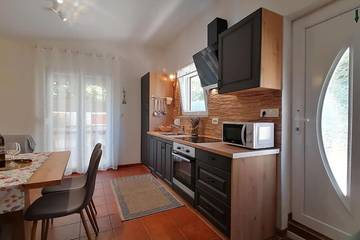 Ferienhaus für 3 Personen, mit Terrasse, mit Haustier in Silo (Krk)