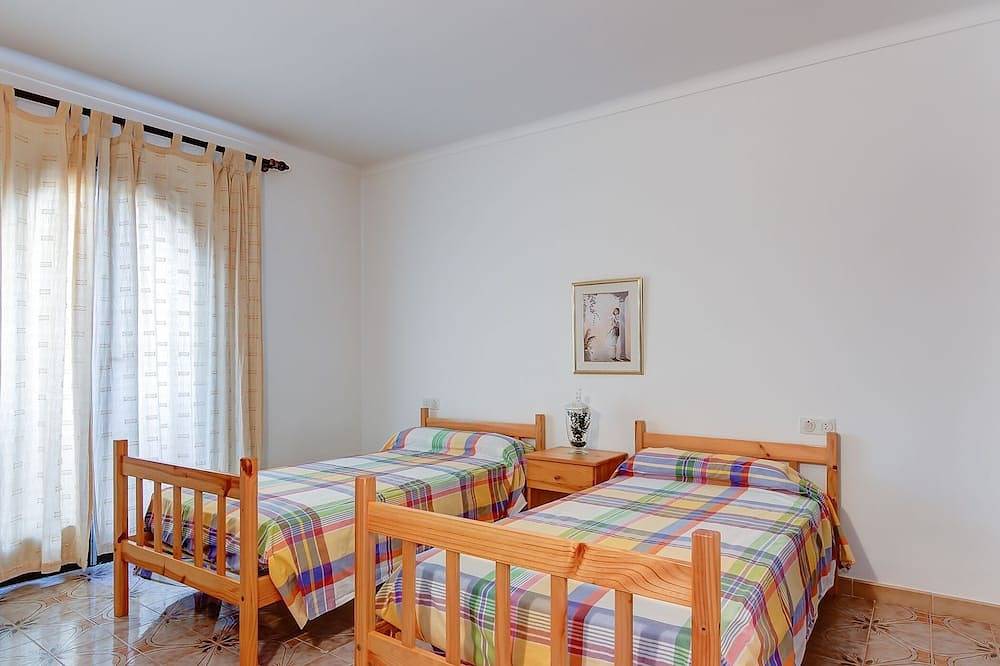 Quic - Bella Villa con Ampio Giardino a Platges de Muro in Playa de Muro, Muro