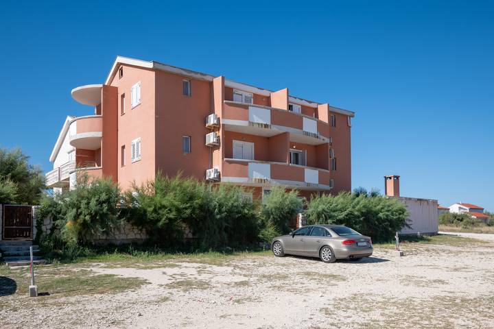 Ferienwohnung für 2 Personen, mit Balkon/Terrasse in Razanac - 4
