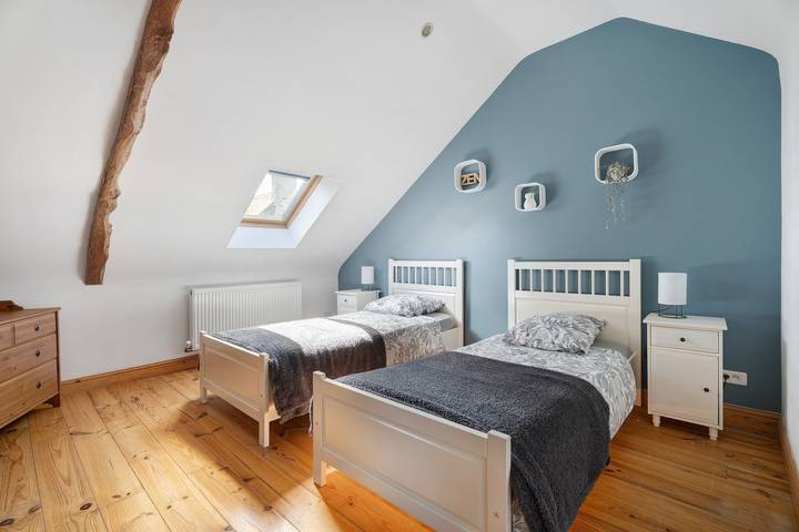 Gîte met verwarmd binnenzwembad in Saint-Thual, Saint-Malo en omgeing