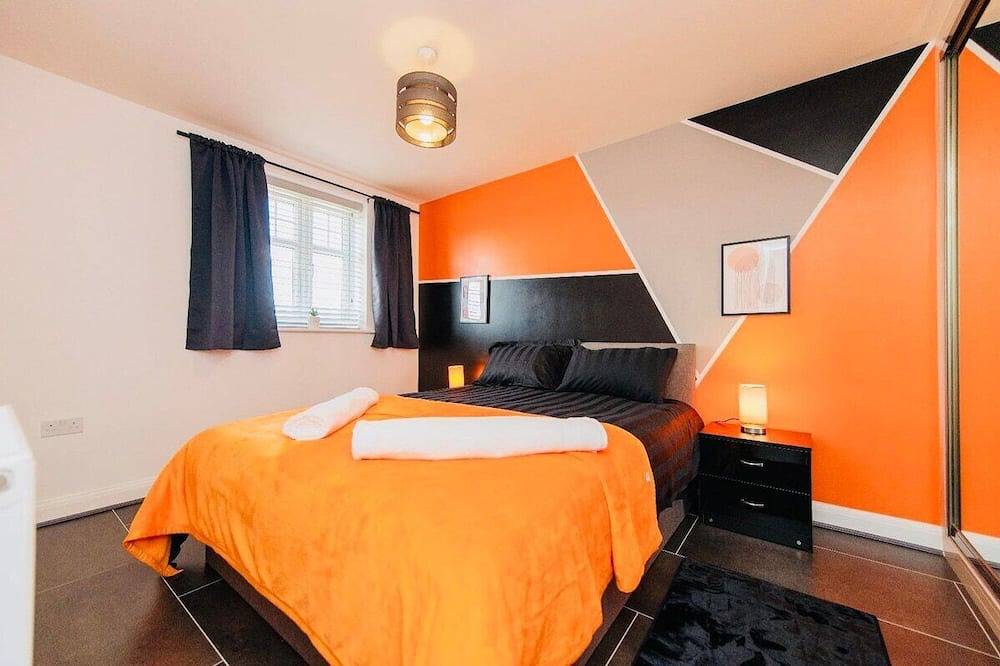 25%off monthly stays/3 bedroom/6 guests in Warwickshire