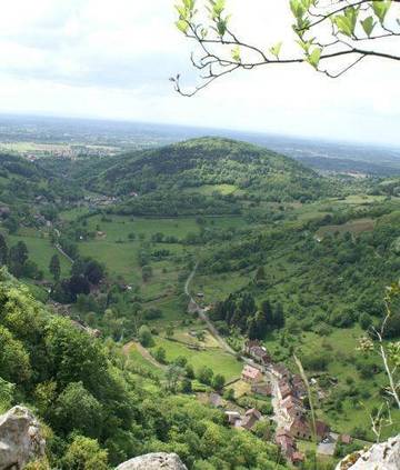 Gîte pour 6 personnes, avec terrasse à Beaufort (Jura)