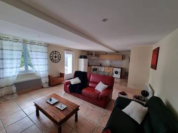 Gîte pour 4 personnes, avec piscine et jardin à Archigny
