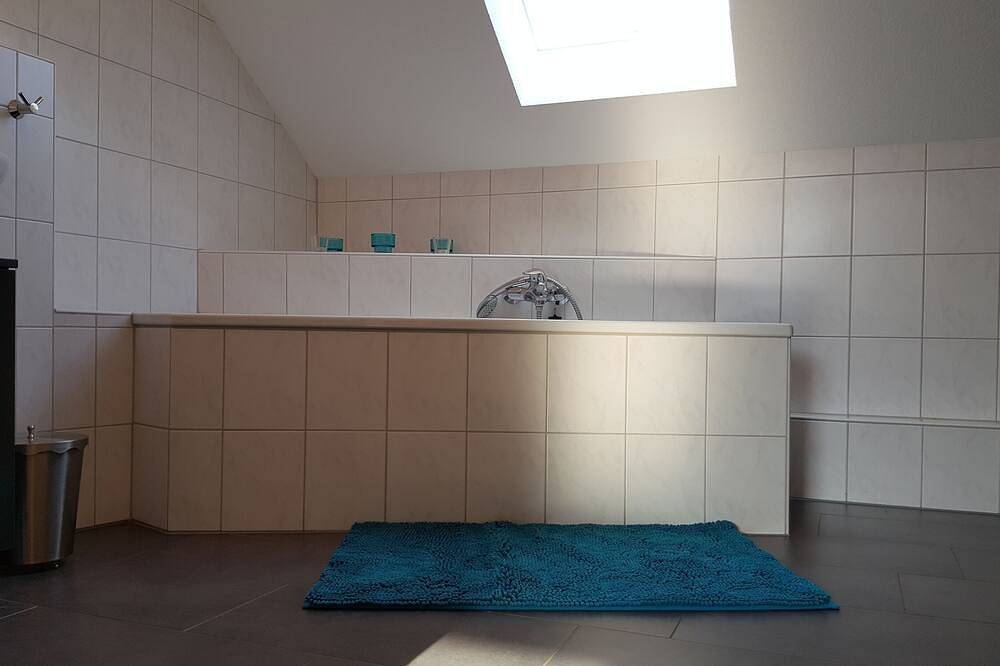 Ganze Wohnung, Auf Wolke Siegen in Siegen -:Seelbach in Siegen, Kreis Siegen-Wittgenstein