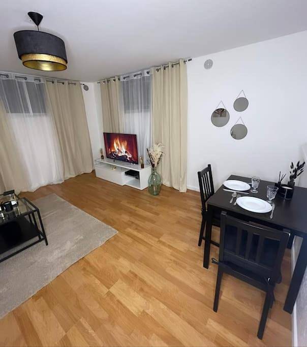 Gîte pour 4 personnes à Osny - 3