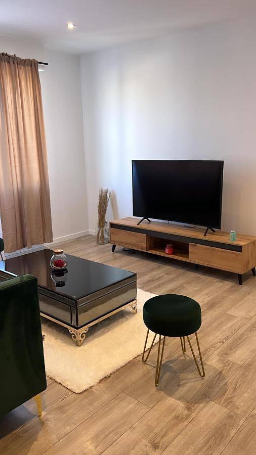 Location de vacances pour 3 personnes, avec jardin et terrasse à Mérignac - 3