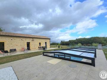 Gîte pour 4 personnes, avec jardin ainsi que terrasse et piscine à Lanquais