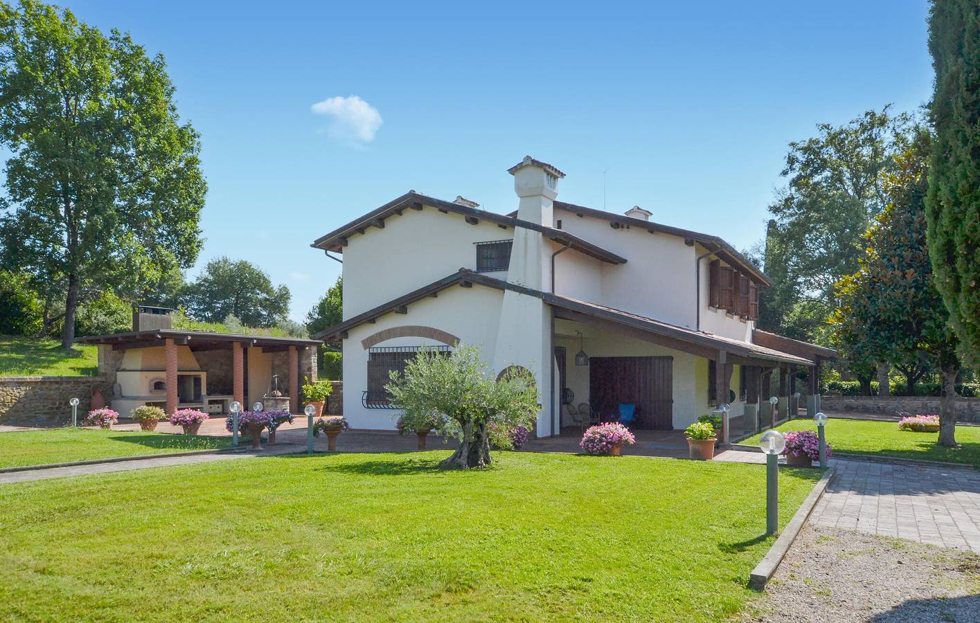 Cosy 150sqm Apartment: Park, Garden, Pool, WiFi in Arezzo, Arezzo Province