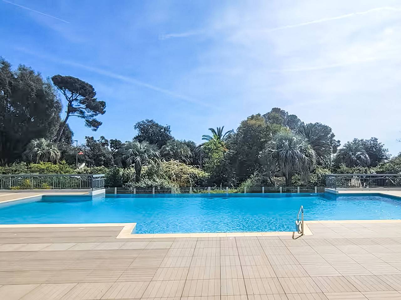 Entire apartment, Le Grand Parc in Saint-Aygulf, Frejus