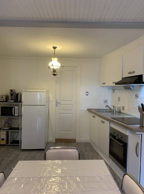 Duplex 4/6 personnes, avec Wifi - proche du centre in La Bourboule, Parc naturel régional des Volcans d'Auvergne