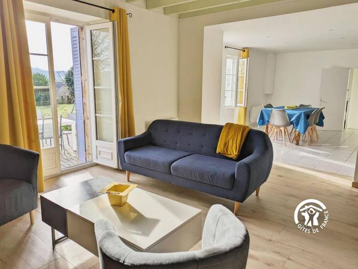 Location de vacances pour 6 personnes, avec terrasse et jardin à Hambers