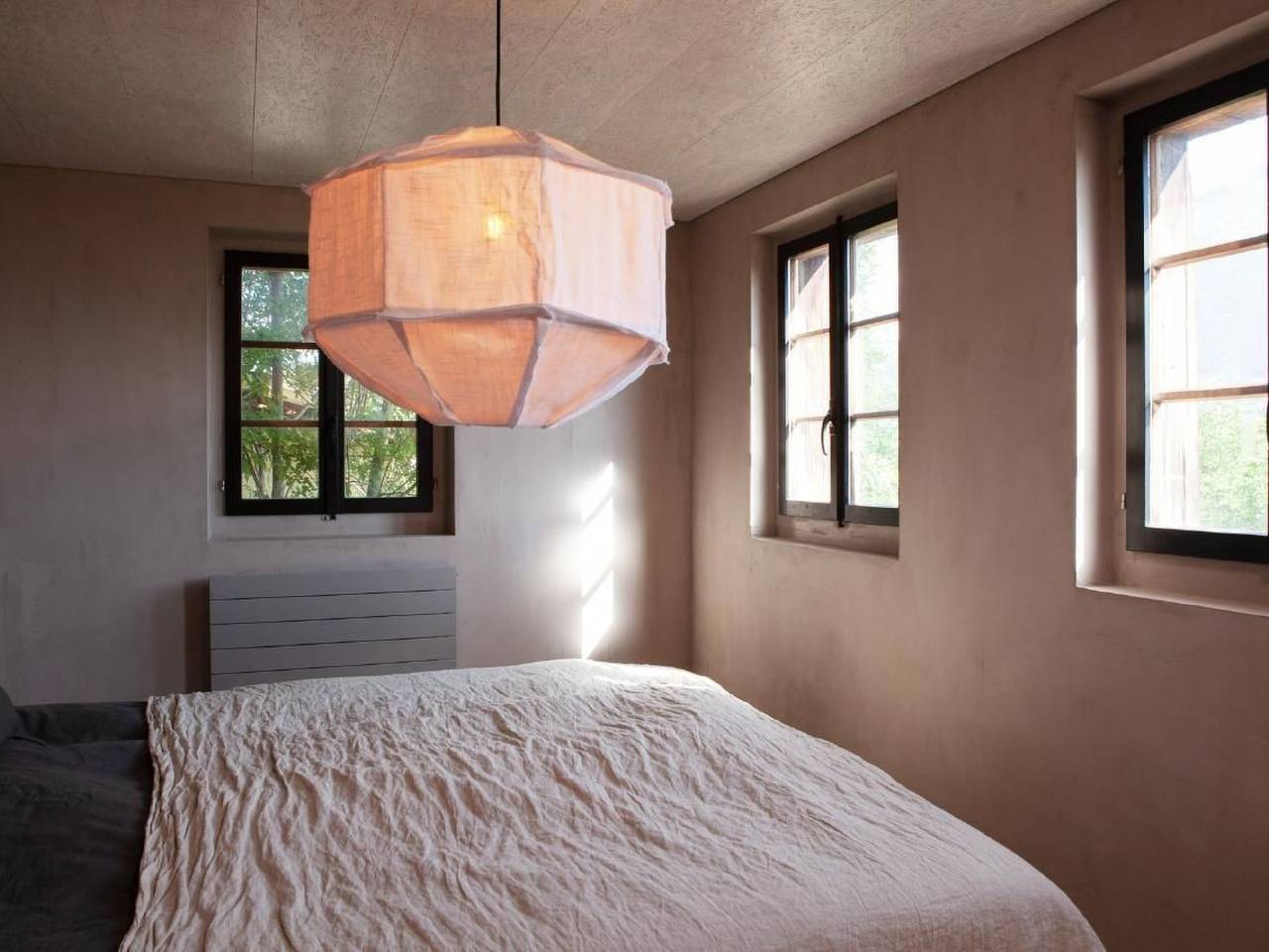 Ganze Wohnung, Modernes Bijou in 400-jährigem Haus in Eischoll, Walliser Alpen