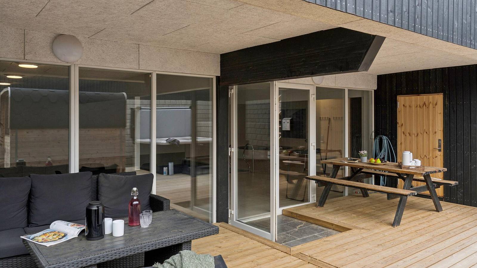 680 - Luxusferienhaus mit Pool in Hune, für 34 Gäste in Hune, Jammerbugt