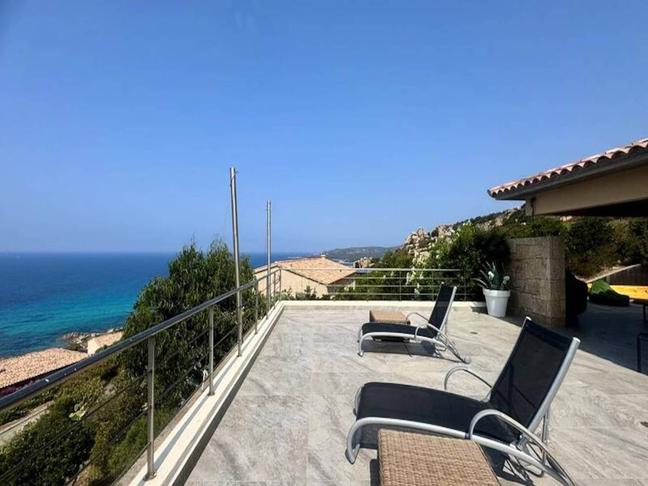 Appartement entier, Villa à Tizzano avec Vue sur Mer in Tizzano, Sartène