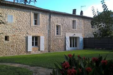 Location de vacances pour 10 personnes, avec terrasse et jardin à Baillargues