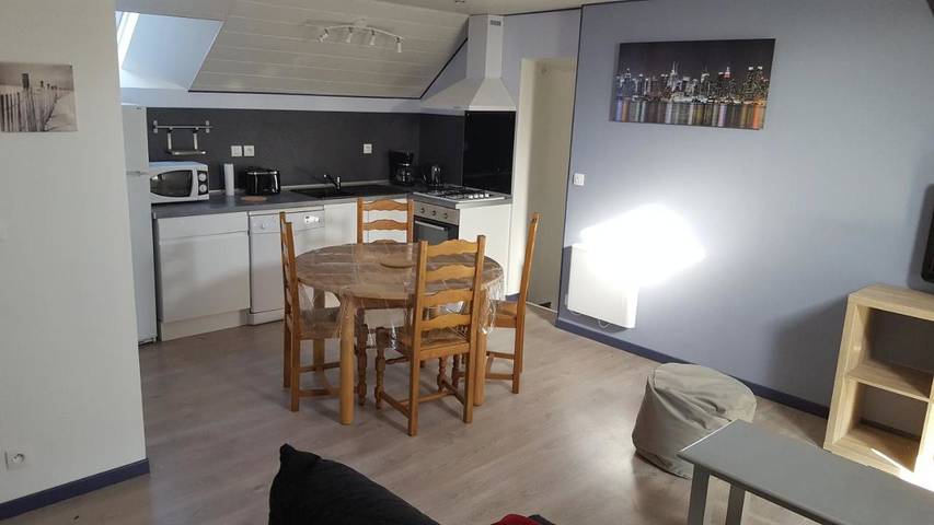 Gîte pour 5 personnes, avec jardin à Balleroy